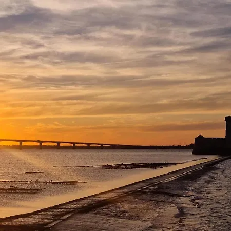 Stunning In Le Grand-Village-Plage