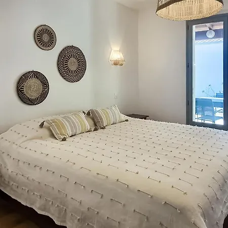 4 Bedroom Lovely In Le Grand-Village-Plage