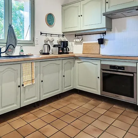 4 Bedroom Lovely In Le Grand-Village-Plage