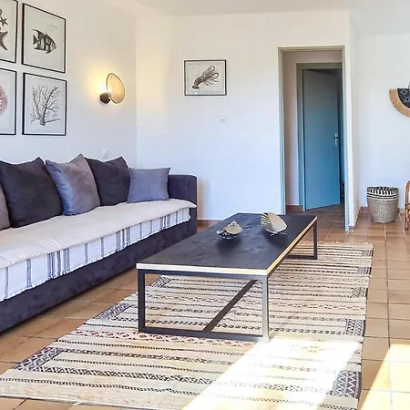 4 Bedroom Lovely In Le