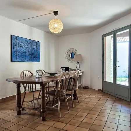 4 Bedroom Lovely In Le